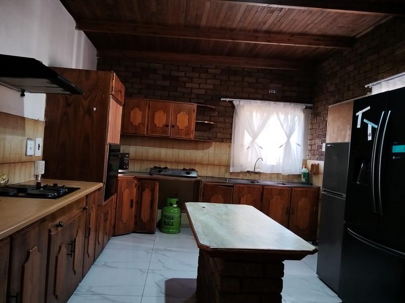 To Let 5 Bedroom Property for Rent in Kuruman Northern Cape